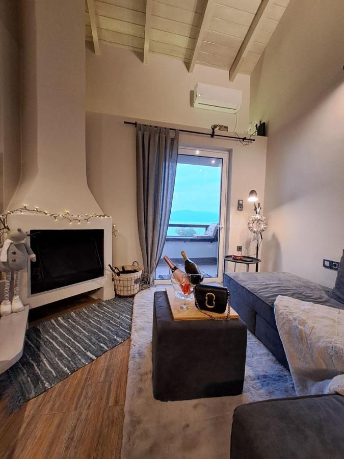 Vrachos Suites Αίγιο Εξωτερικό φωτογραφία